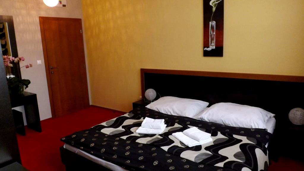 Guest House Penzion Fortuna Tvrdosin Room photo