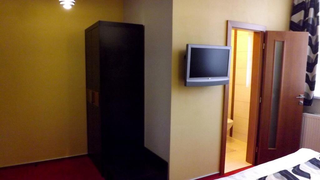 Guest House Penzion Fortuna Tvrdosin Room photo