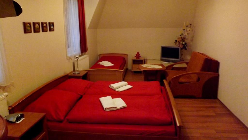 Guest House Penzion Fortuna Tvrdosin Room photo